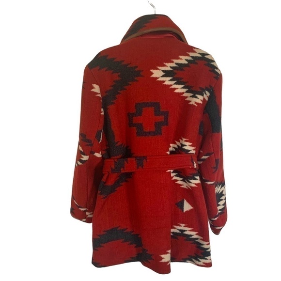 Black Mountain Aztec Southwest designs red white, black, fully lined. SZ L/XL - Picture 5 of 11